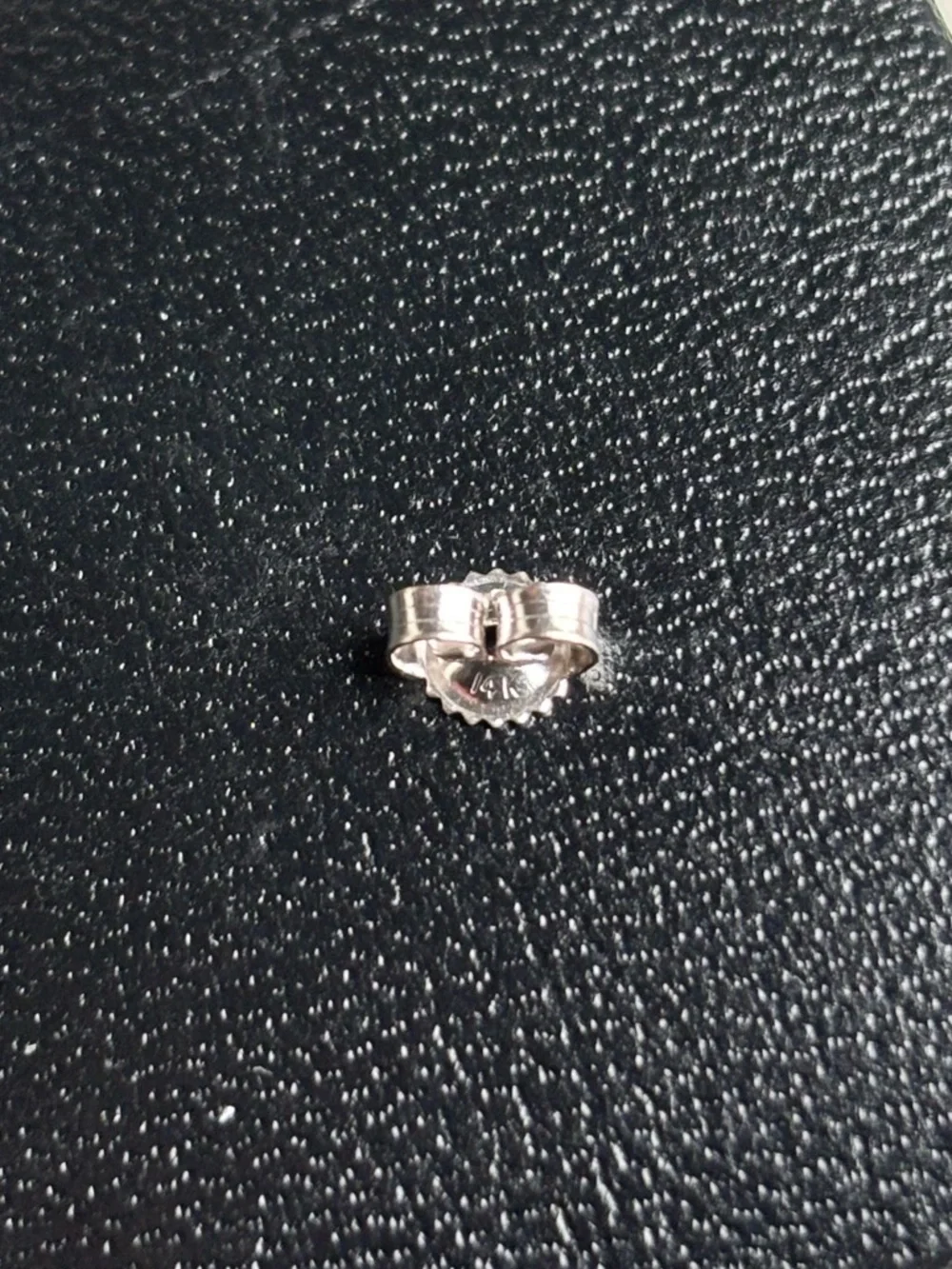 14k White Gold Diamond Stud Earrings - Picture 11 of 13